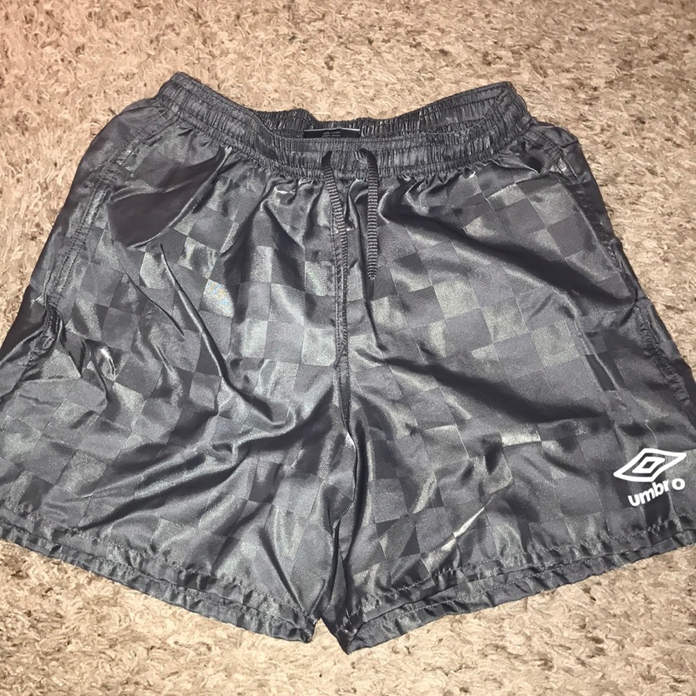 Medium gray boys Umbria shorts
